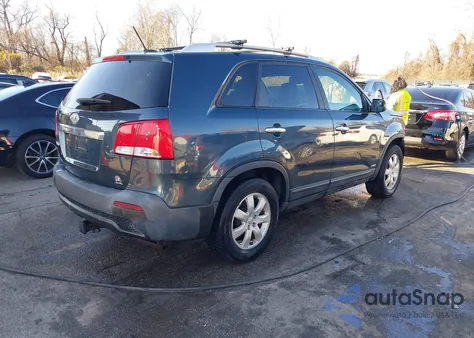 2011 Kia Sorento Lx from USA, damaged, VIN 5XYKTCA1XBG004014